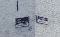 Tweetalige straatnaambordjes