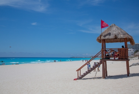 Playa Delfines