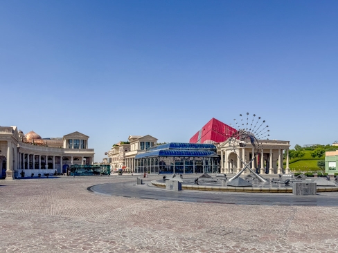 Katara Plaza