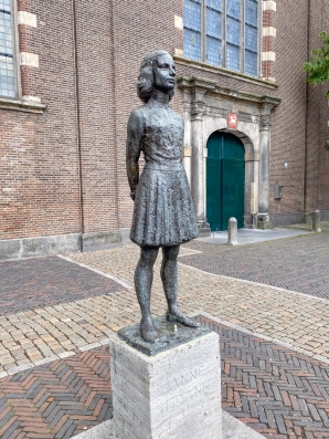 Standbeeld van Anne Frank